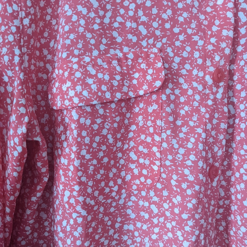 LOFT Roll tab sleeve button down floral blouse - Picture 6 of 7
